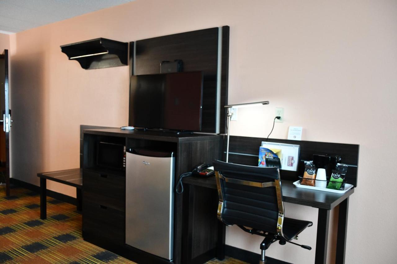 Regency Inn & Suites Faribault Eksteriør bilde